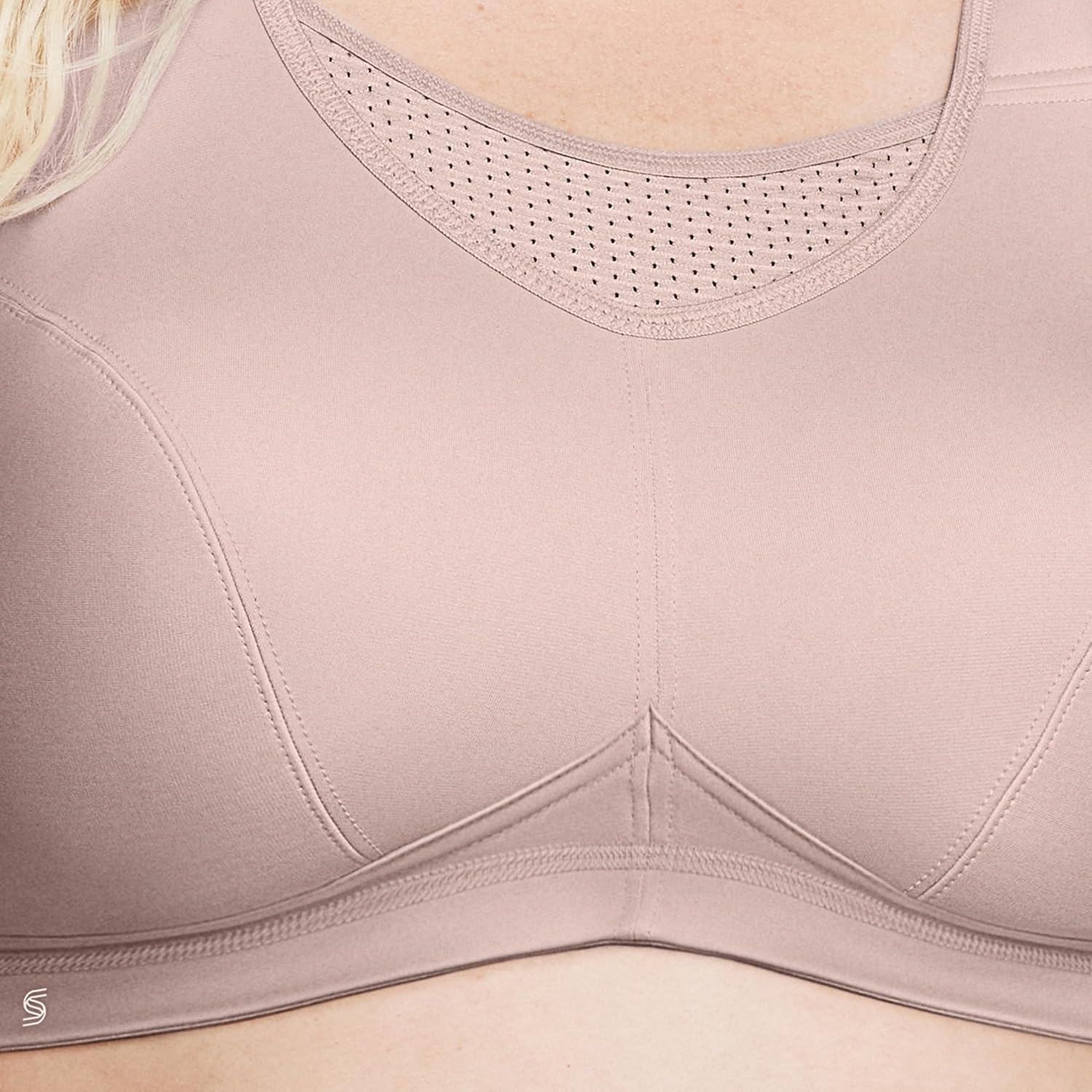 image:imageGlamorise Womens NoBounce Camisole Sports Bra Wirefree 1067Rose Tan